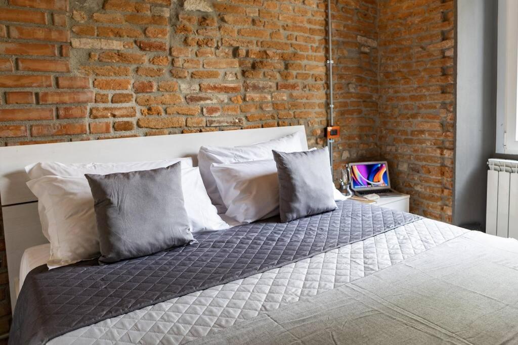Canonica Brick Apartment Milán Exterior foto